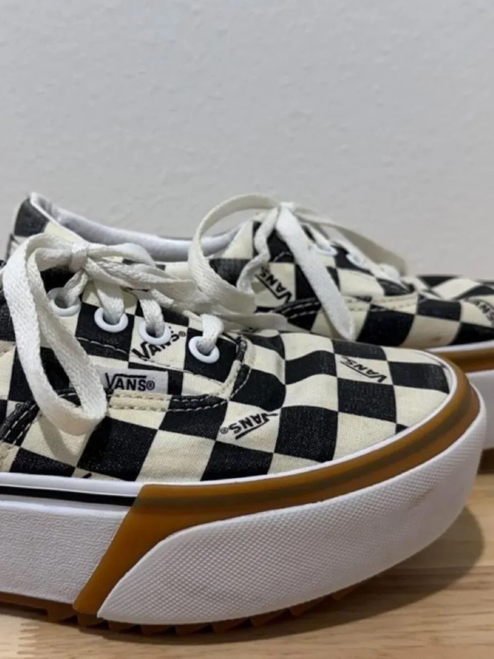 VANS Era Stacked Checkerboard Platform Sneakers 🖤🤍